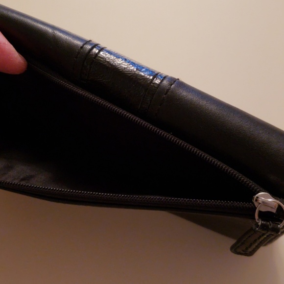 Black Coach wallet - Picture 4 of 4
